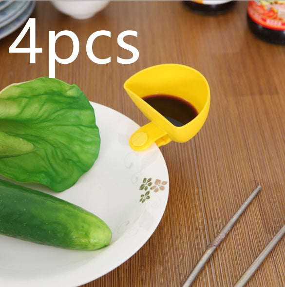 The creative kitchen can hold bowls, dishes, dishes, dishes, dishes and salad boxes