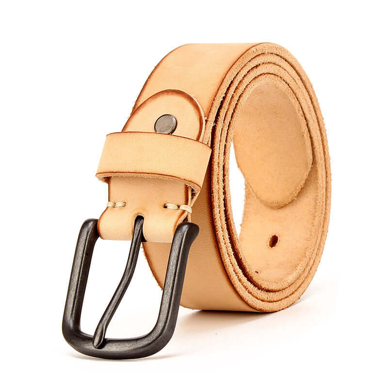 Men's leather pin buckle belt showcasing smooth leather and a classic pin buckle for refined style.