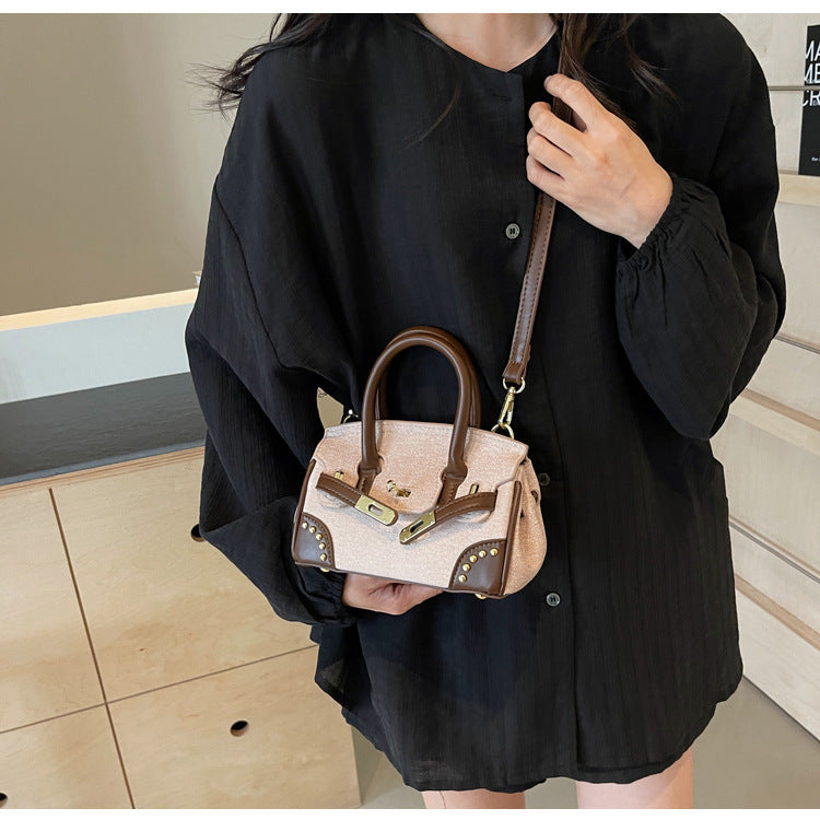 Trendy Retro Commuter Bag