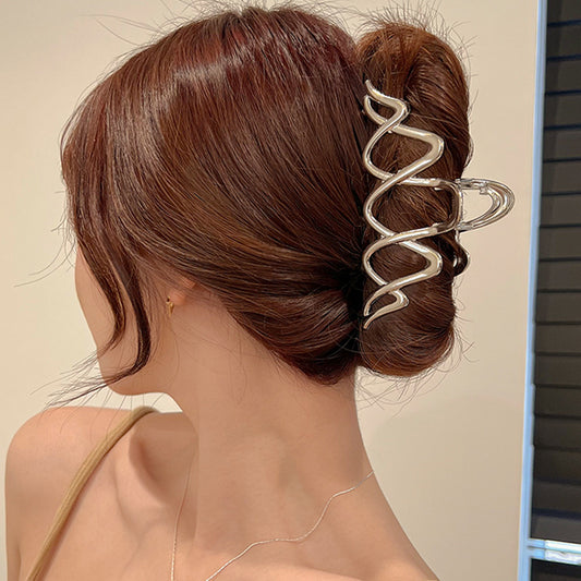 Metal Wave Clasp Large Back Scoop