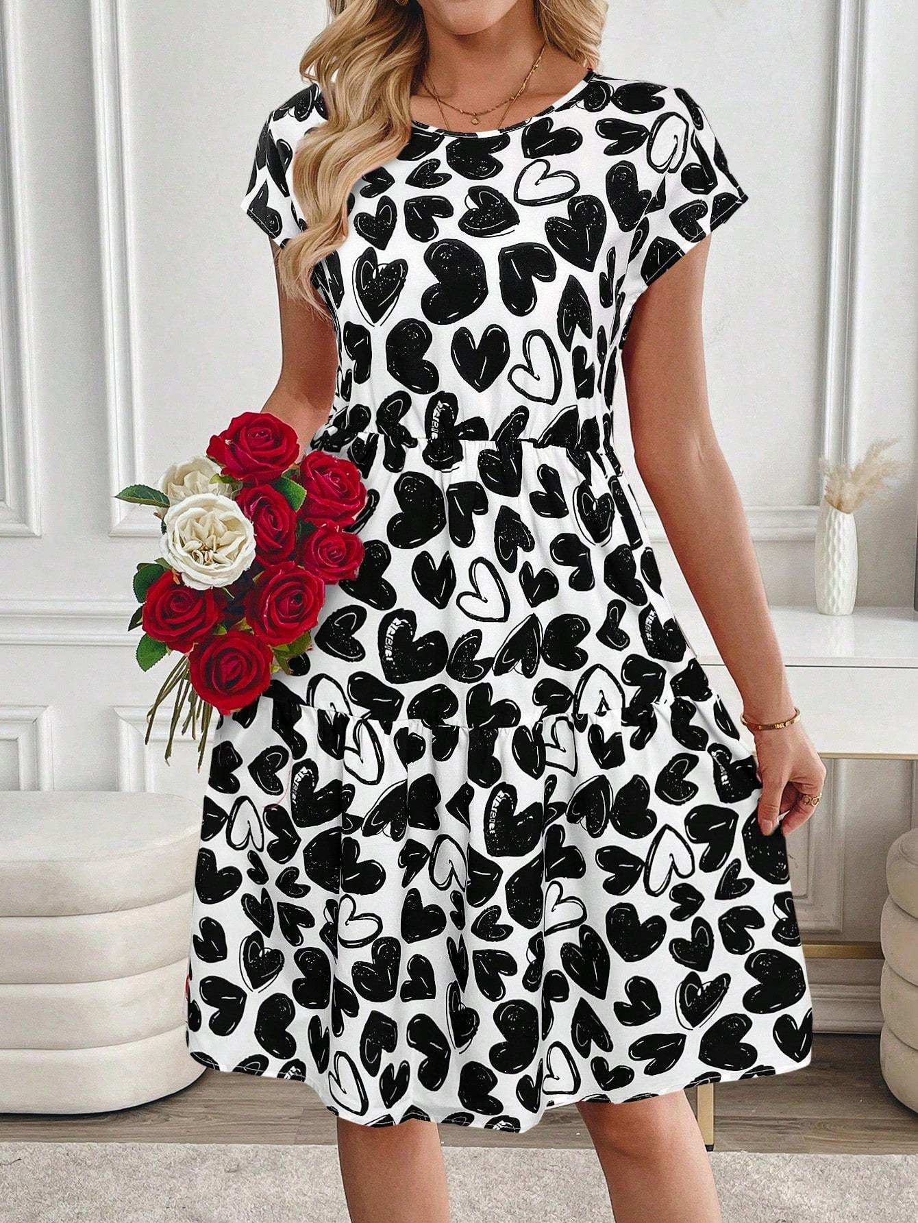 Women's Valentine's Day Heart Print Round Neck Short Sleeve Short Casual Dress