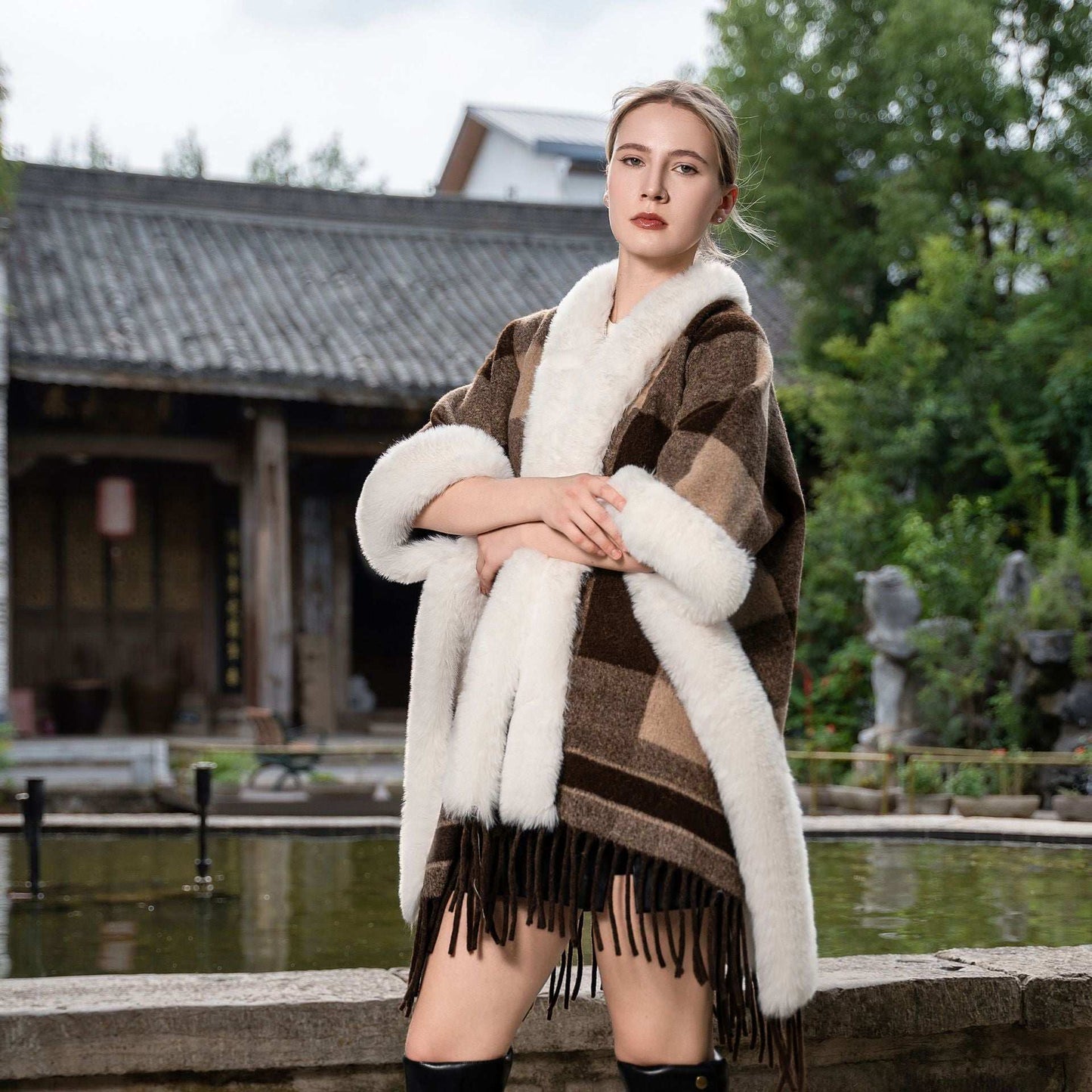 New Plus Size Cloak Hooded Fleece-lined Thickened Fur Shawl Loose Versatile Coat