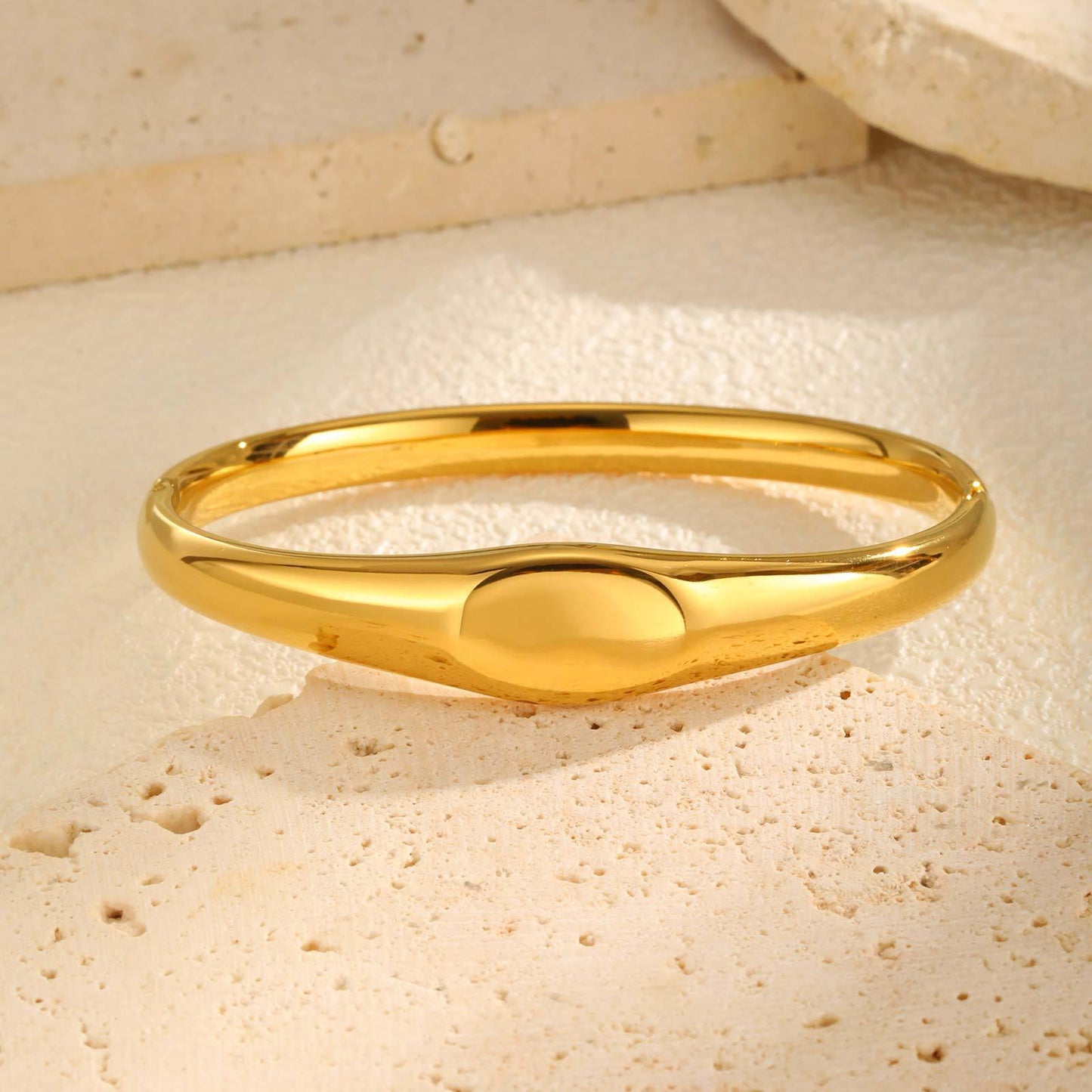 Women's Stainless Steel Stylish Glossy Bracelet
