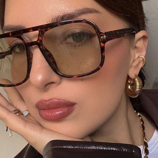 Simple Fashionable Sunglasses Women Simple Fashionable Sunglasses Women | Ectron Online