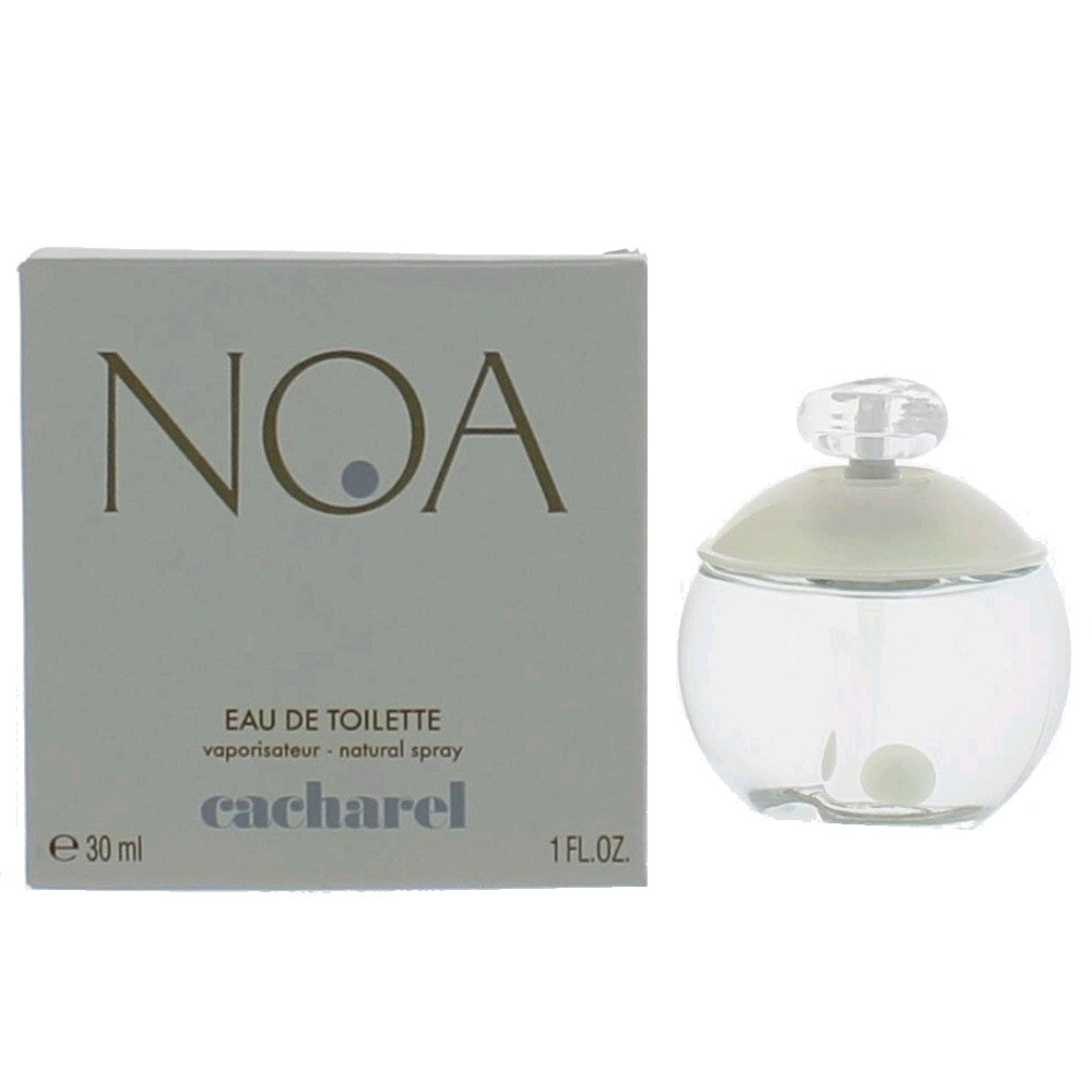 Women’s EDT spray in glass bottle with silver cap and clear round body