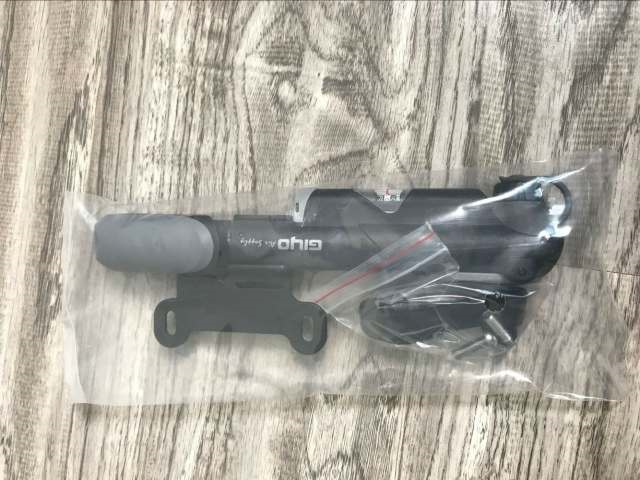Portable mini air pump / riding equipment with barometer outdoor equipment - Ectron Online
