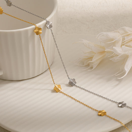 Special-interest Design Small Flowers Clavicle Chain