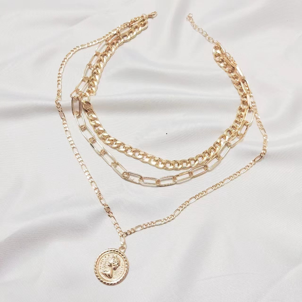 Fashionable All-match Alloy Multi-layer Beauty Head Pendant Necklace