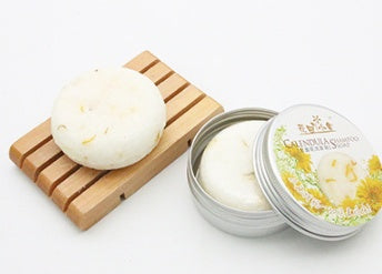 natural plant shampoo
white
