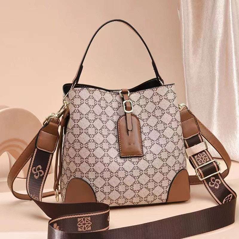 Large Capacity Handbag for Women - Stylish & Spacious

