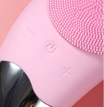 Charging silicone cleansing instrument