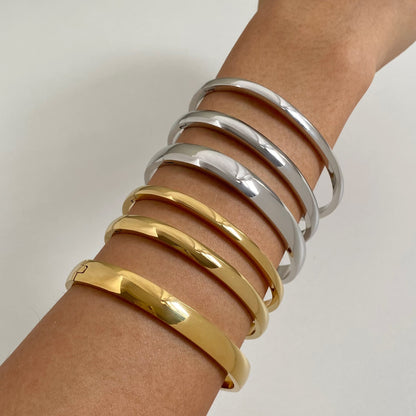 Retro Minimalistic Buckle Simple Bracelet Gold Bracelet