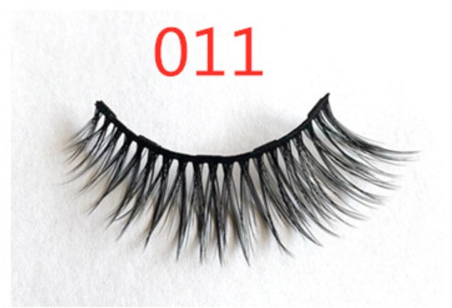 A Pair Of False Eyelashes With Magnets In Fashion A Pair Of False Eyelashes With Magnets I | Ectron Online