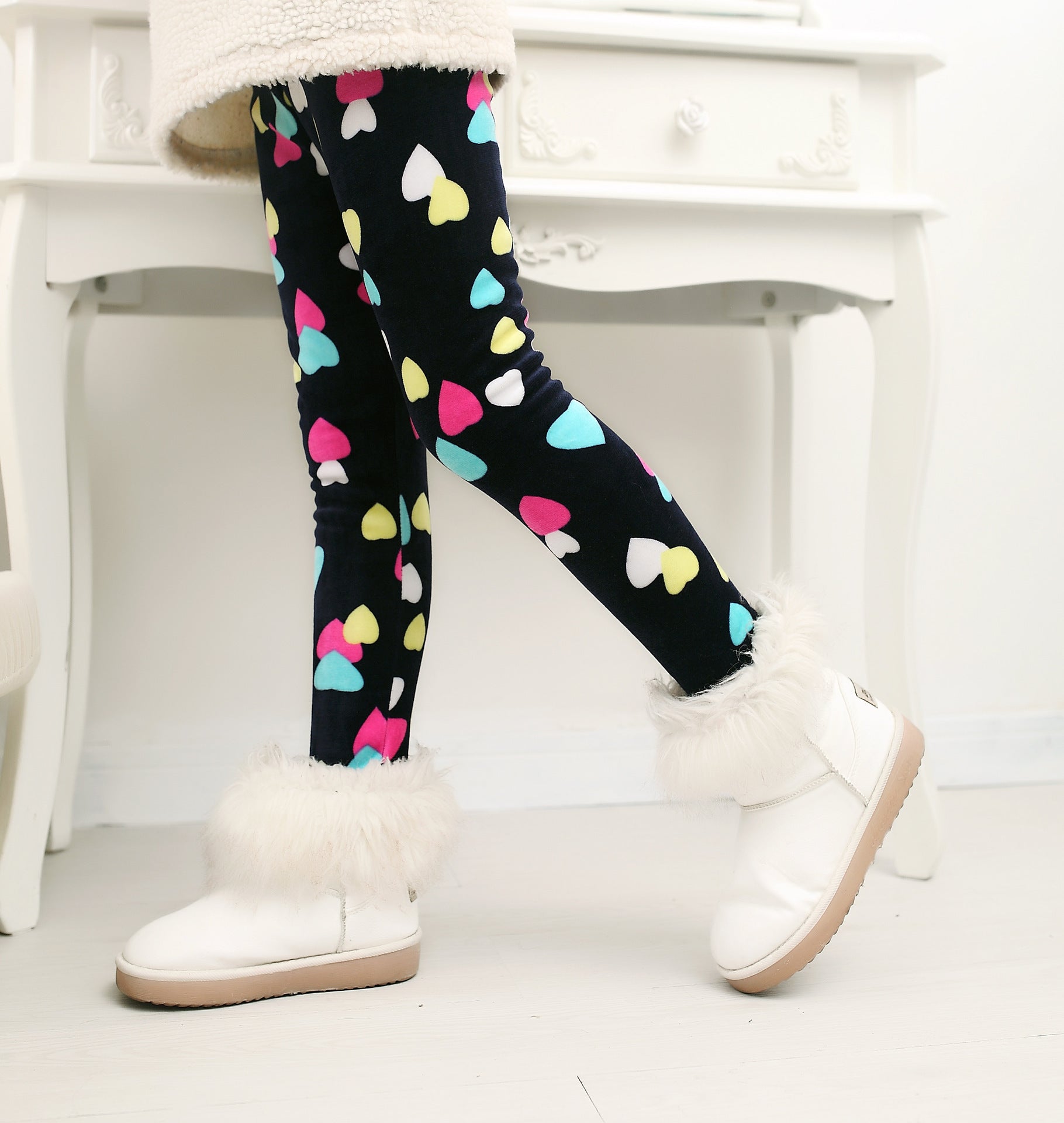 Girls warm leggings, black with multicolor heart pattern, ankle cuffs