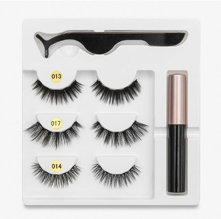 A Pair Of False Eyelashes With Magnets In Fashion A Pair Of False Eyelashes With Magnets I | Ectron Online