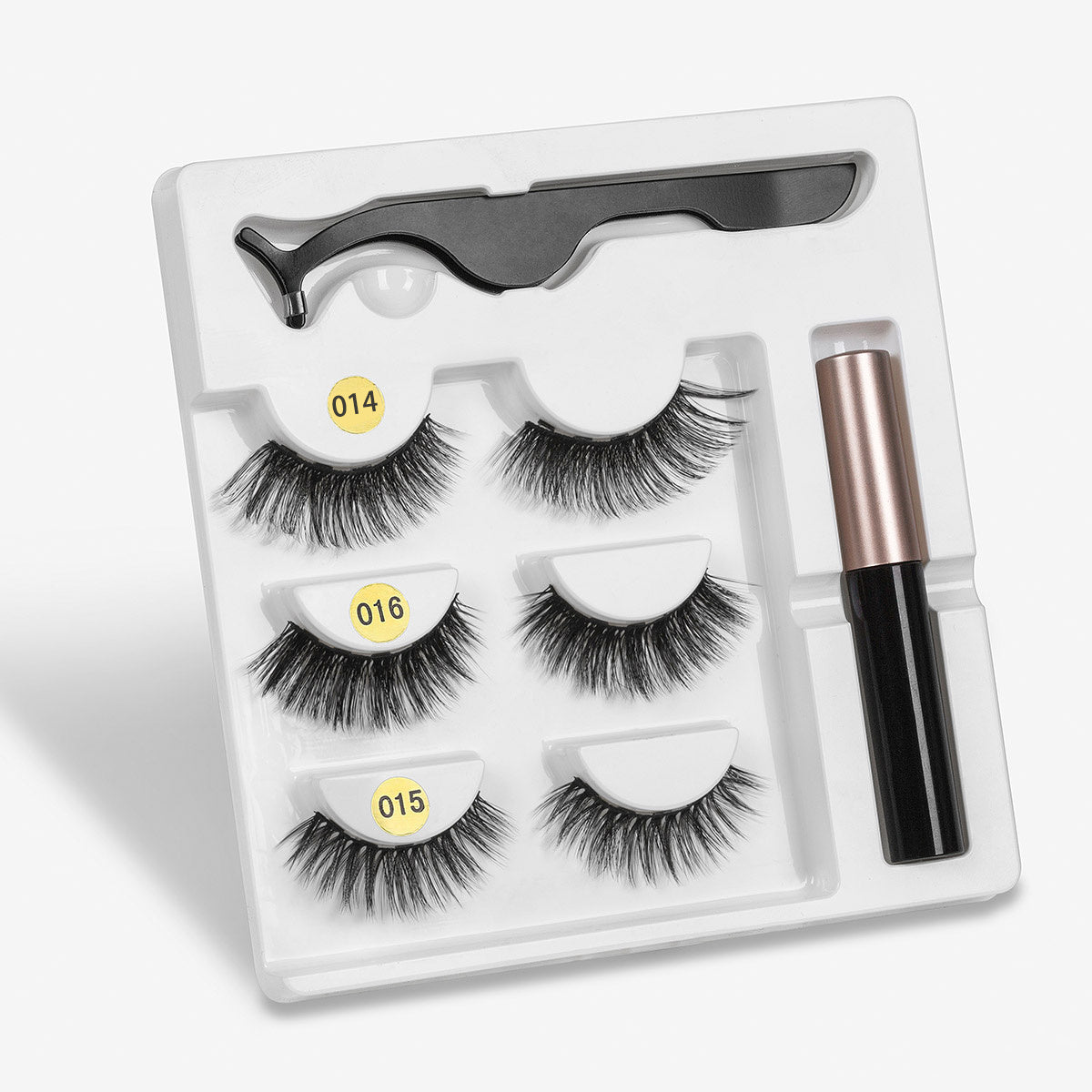 A Pair Of False Eyelashes With Magnets In Fashion A Pair Of False Eyelashes With Magnets I | Ectron Online