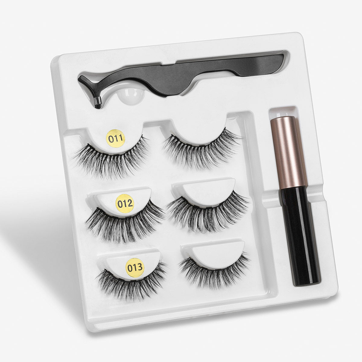 A Pair Of False Eyelashes With Magnets In Fashion A Pair Of False Eyelashes With Magnets I | Ectron Online