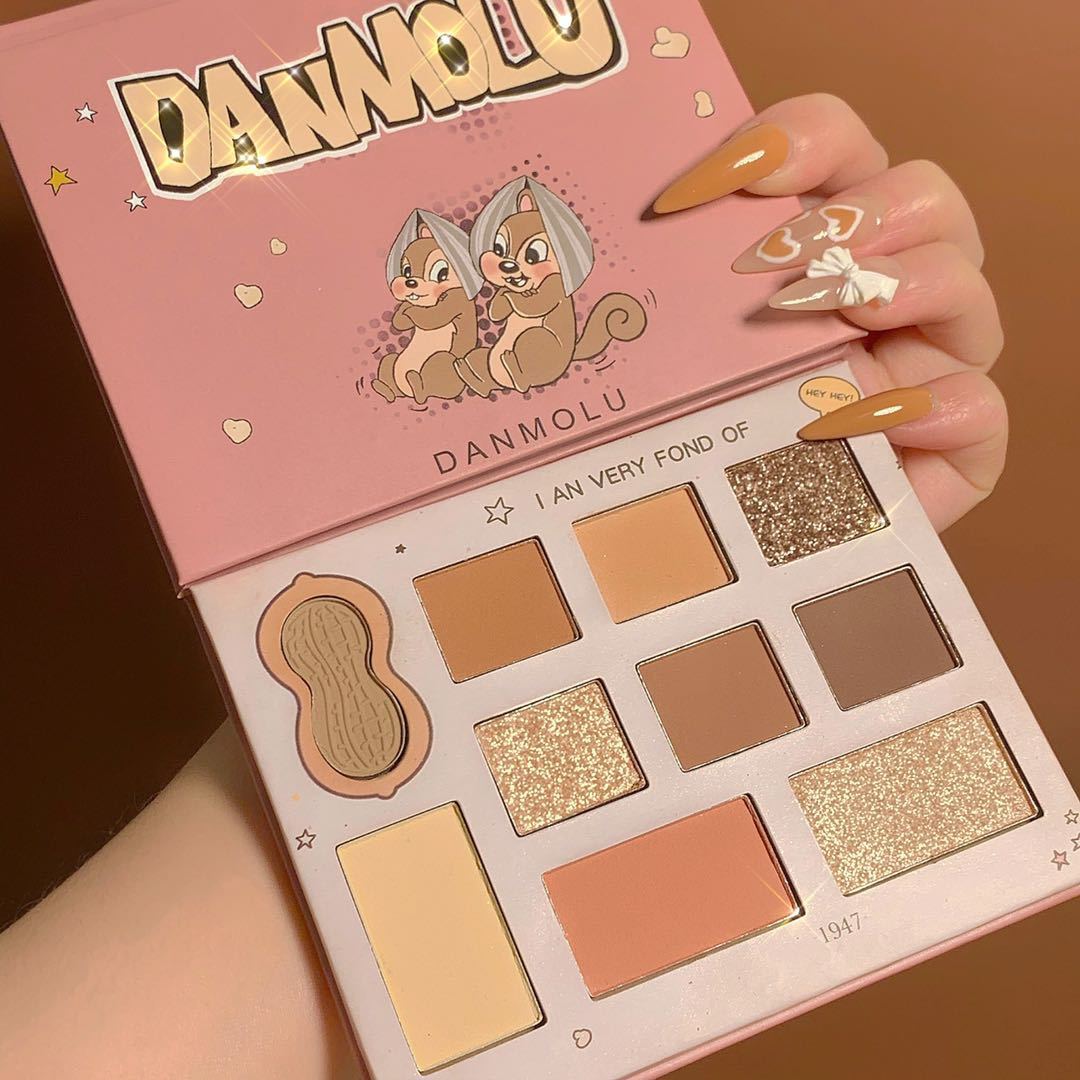 DANMOLU Shaved Mouse Eyeshadow Palette