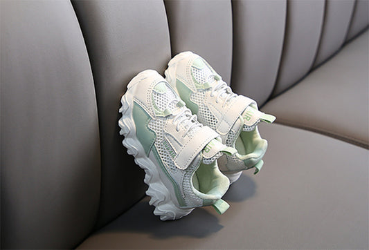 Single mesh breathable casual sneakers