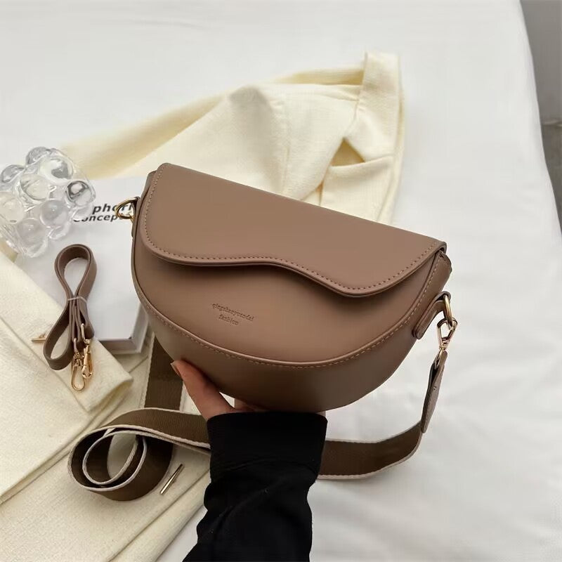 Women's Fashion Retro All-match Shoulder Messenger Bag