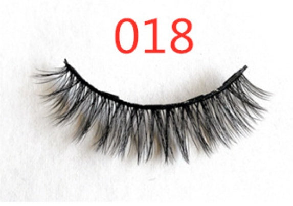 A Pair Of False Eyelashes With Magnets In Fashion A Pair Of False Eyelashes With Magnets I | Ectron Online