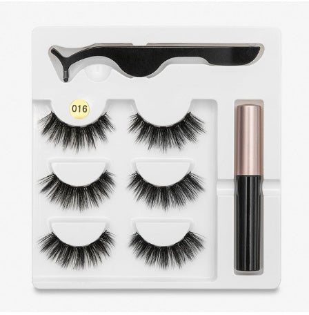 A Pair Of False Eyelashes With Magnets In Fashion A Pair Of False Eyelashes With Magnets I | Ectron Online