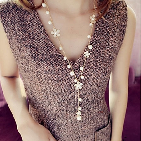 Flower Five Petal Pearl Sweater Chain