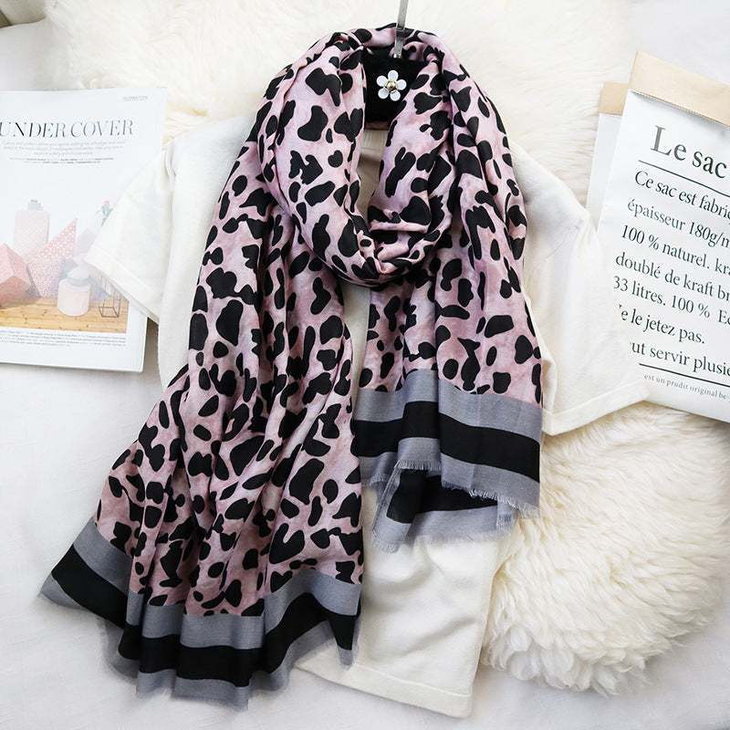 Warm leopard scarf