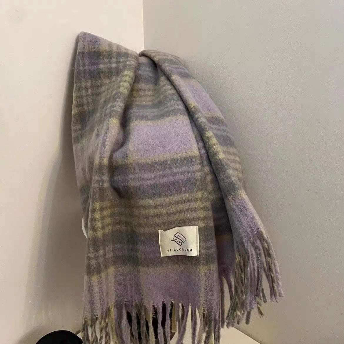 New Fashionable Plaid Scarf For Women
