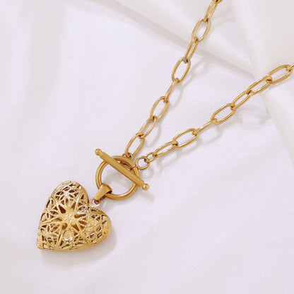 Stainless Steel Open Hollow Pattern Heart-shaped Photo Frame Photo Box Necklace