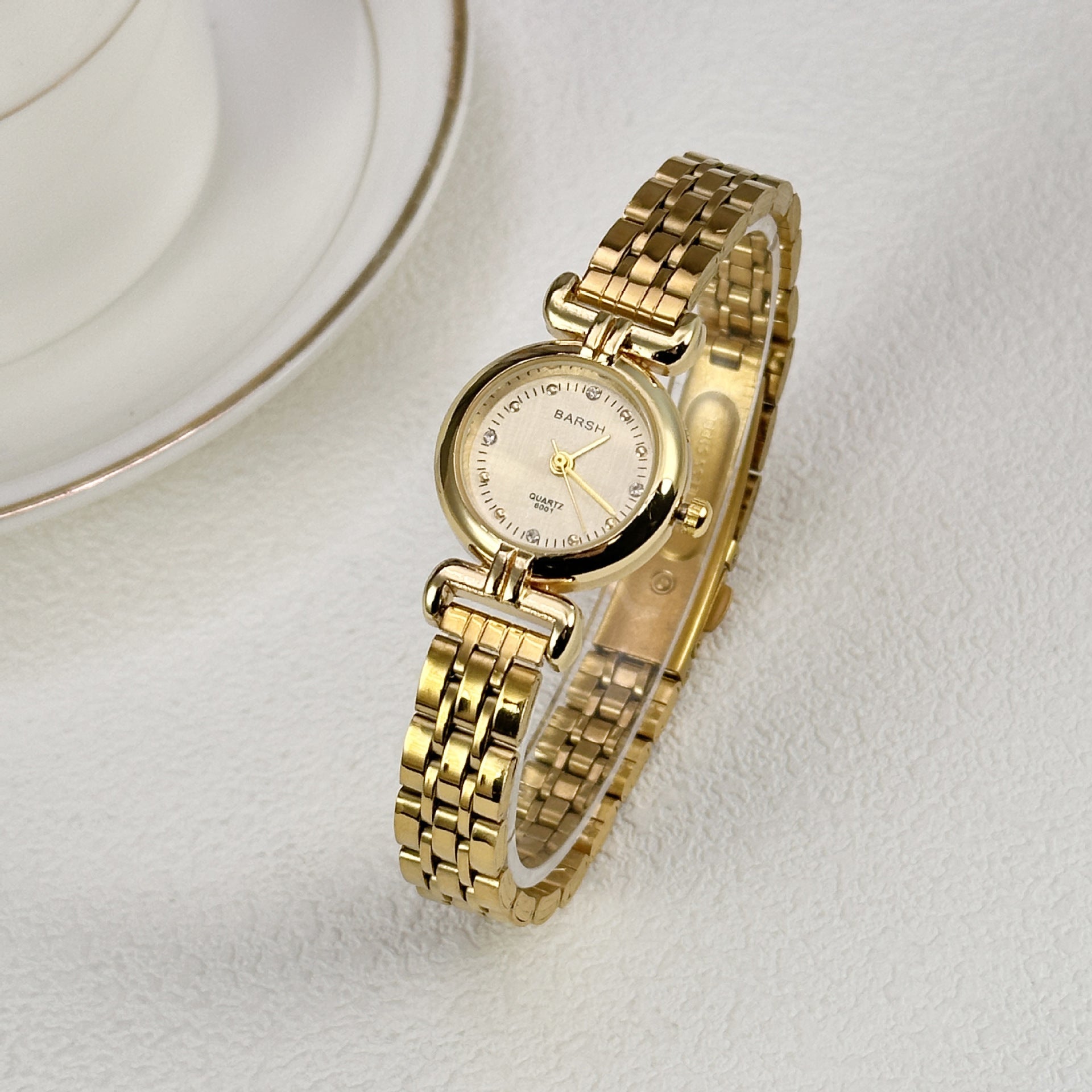 High-Grade Golden Antique Style Women's Watch High-grade Golden Women's Watch Steel Be | Ectron Online