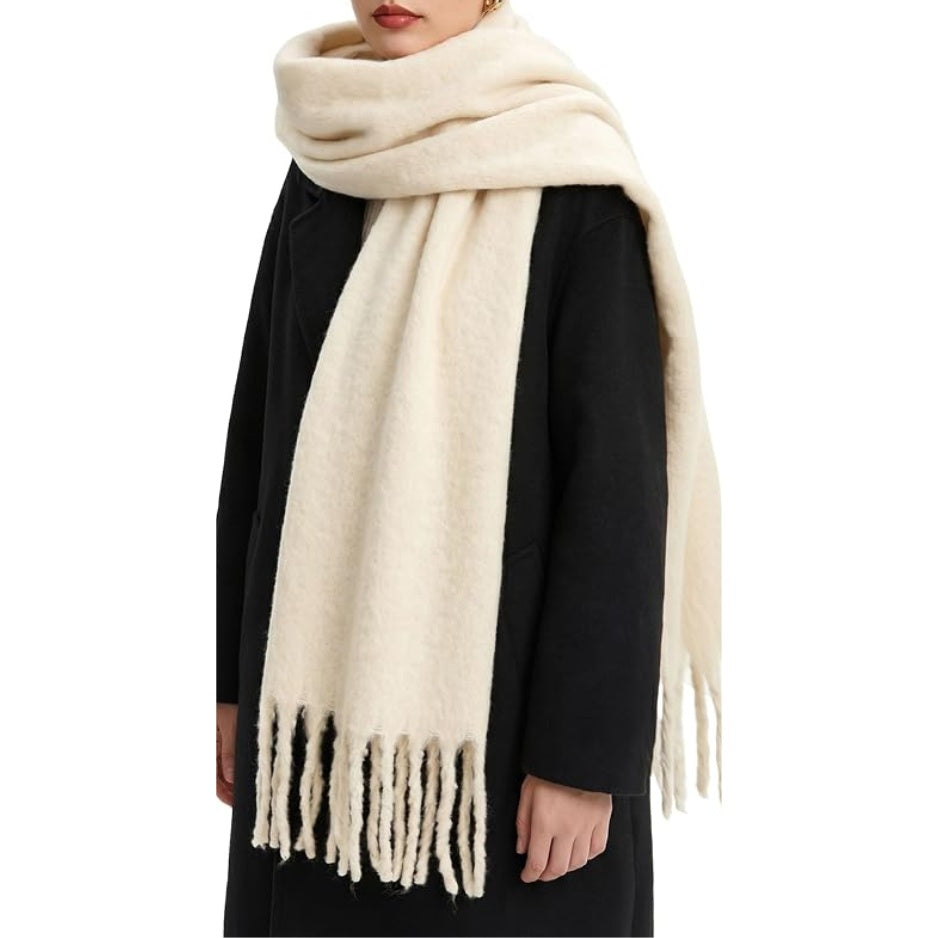 Women’s chunky knit blanket scarf in off-white with long fringe ends