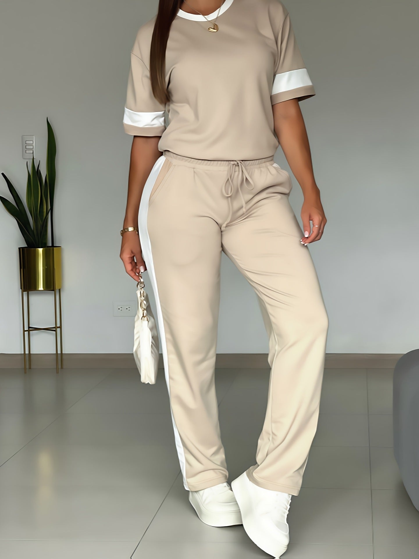 Women's Fashionable Casual Sportswear Suit