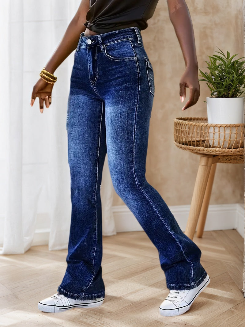 Slim-fit washed blue jeans, slim legs and stitched back yoke