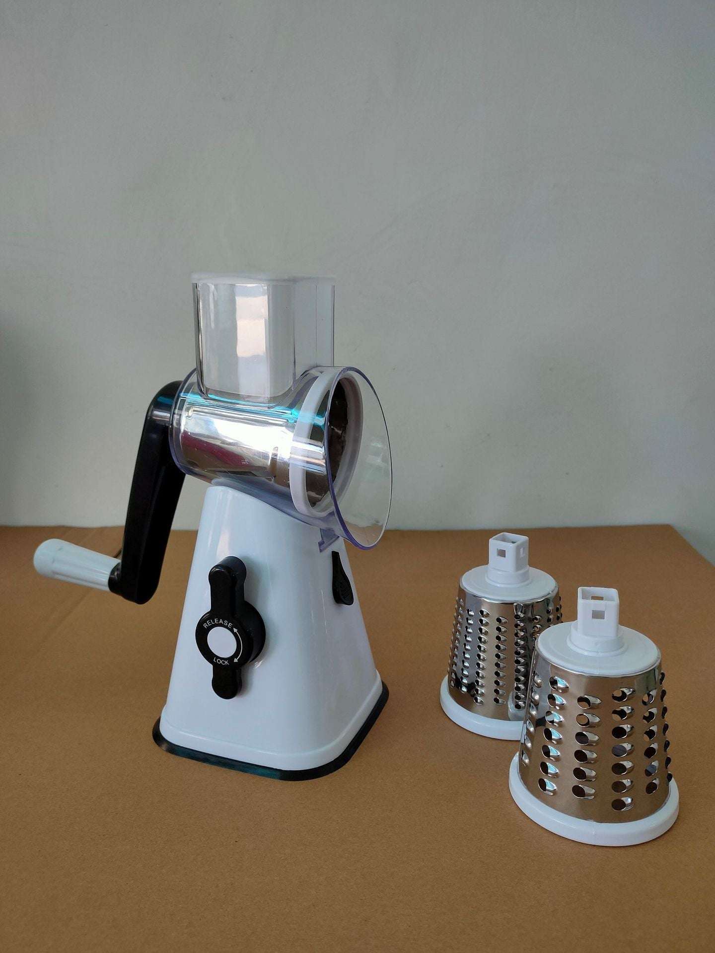 Multi-functional Hand Drum Vegetable Cutter & Slicer – Easy Chopping Multi-functional Vegetable Cutter Hand D | Ectron Online