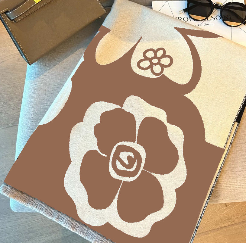 High-Grade Black & White Versatile Scarf | Warm Shawl for Summer A/C