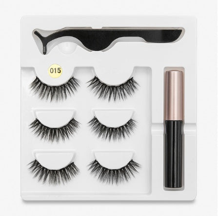 A Pair Of False Eyelashes With Magnets In Fashion A Pair Of False Eyelashes With Magnets I | Ectron Online