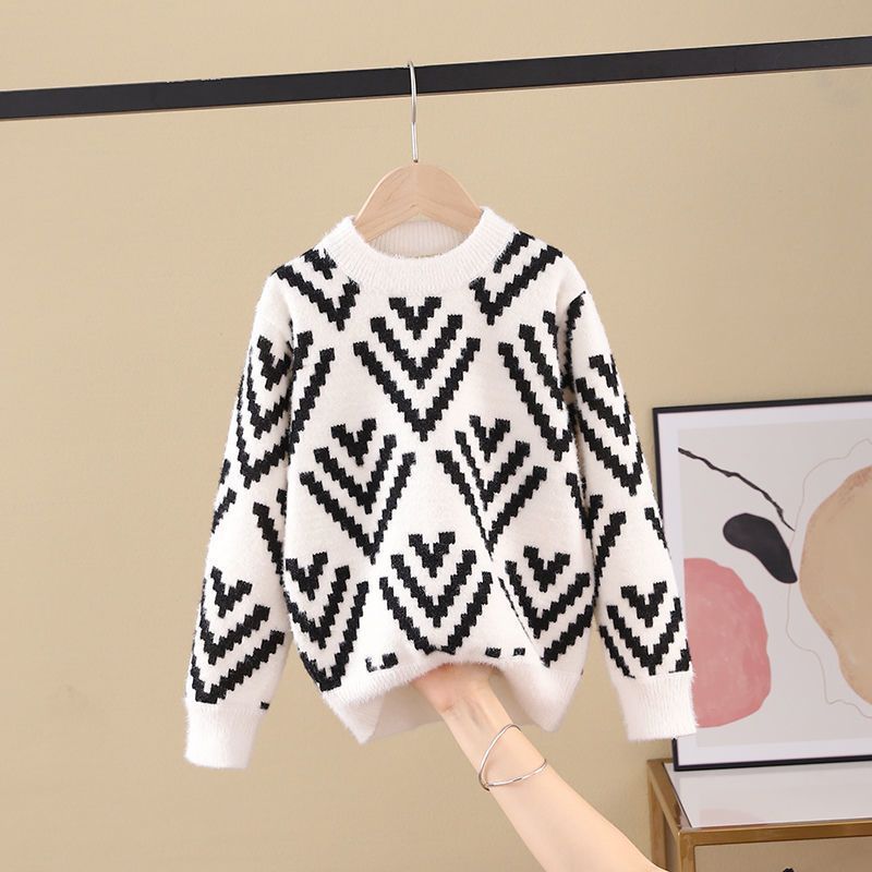 Kids pullover sweater, white knit with black zigzag chevron pattern, ribbed cuffs