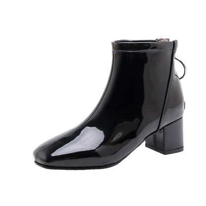 Mid heel lacquered square toe boots