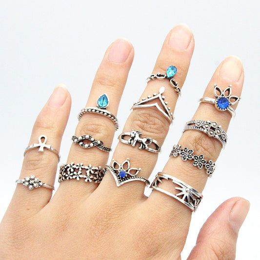 European And American Retro Water Drop Pony Hollow Jeweled Ring Suit