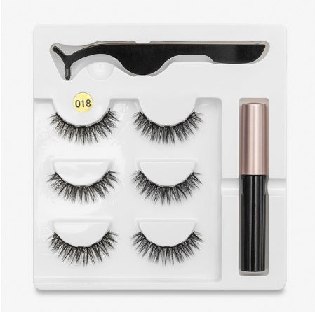 A Pair Of False Eyelashes With Magnets In Fashion A Pair Of False Eyelashes With Magnets I | Ectron Online