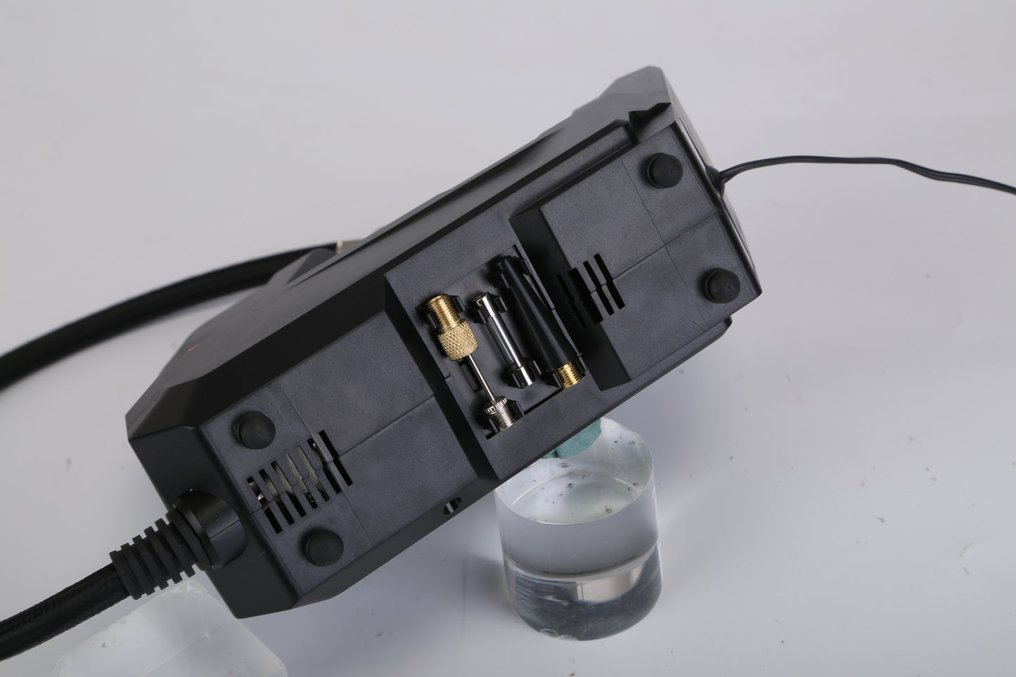 120 PSI Portable Tire Inflator - 90W High-Power Air Compressor 1Pc Portable Tire Inflator 120 PSI Maxim | Ectron Online