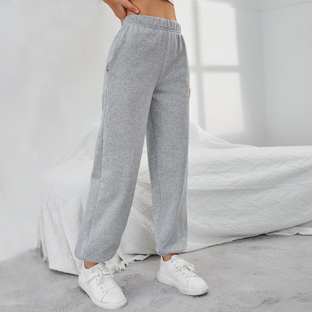 Gray fleece-lined straight casual pants with elastic waistband and roomy legs