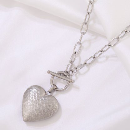 Stainless Steel Open Hollow Pattern Heart-shaped Photo Frame Photo Box Necklace