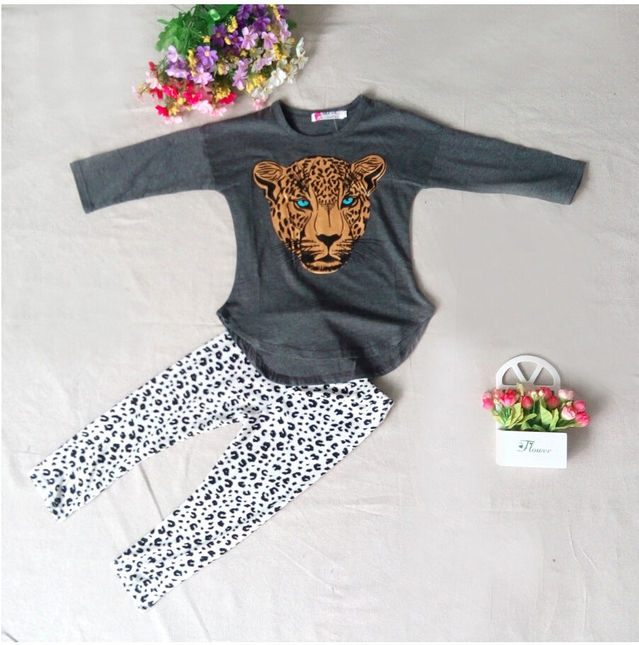 Children's clothing set: dark gray leopard graphic long-sleeve shirt with white leopard pants