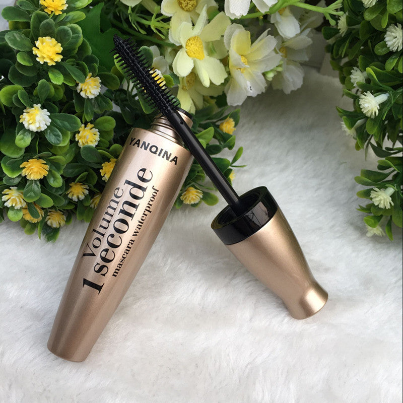 Gold tube mascara