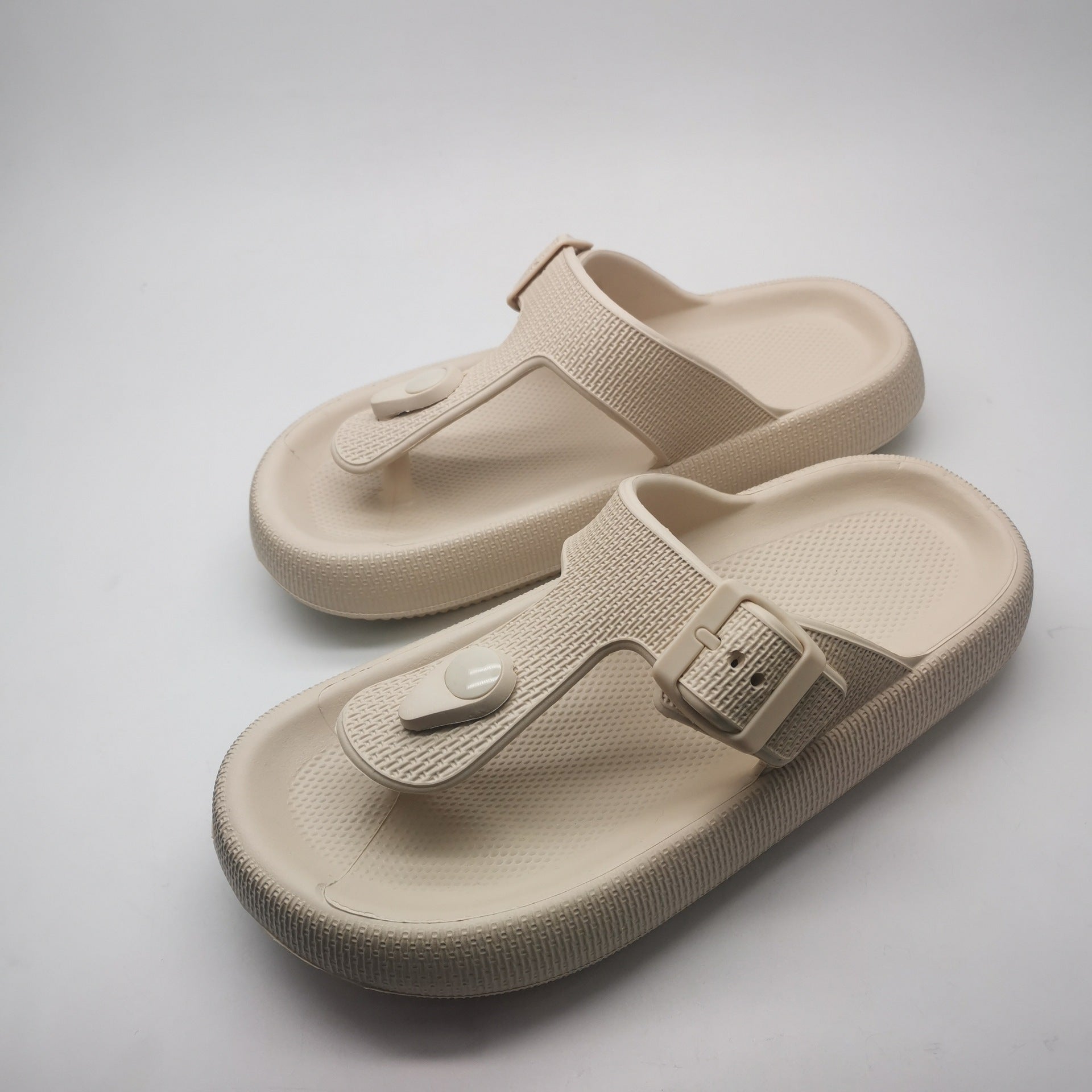 EVA Buckle Flip-flop Fashion Non-slip Slip-on Slippers Outdoor Dual-use Beach Shoes EVA Buckle Flip-flop Fashion Non-slip Sl | Ectron Online