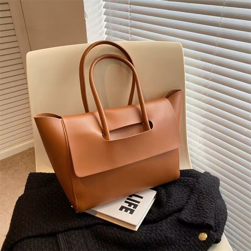 Fashion Women’s Shoulder Bag – Large Capacity Retro Tote Handbag Fashion Women Shoulder Bags Large Capaci | Ectron Online