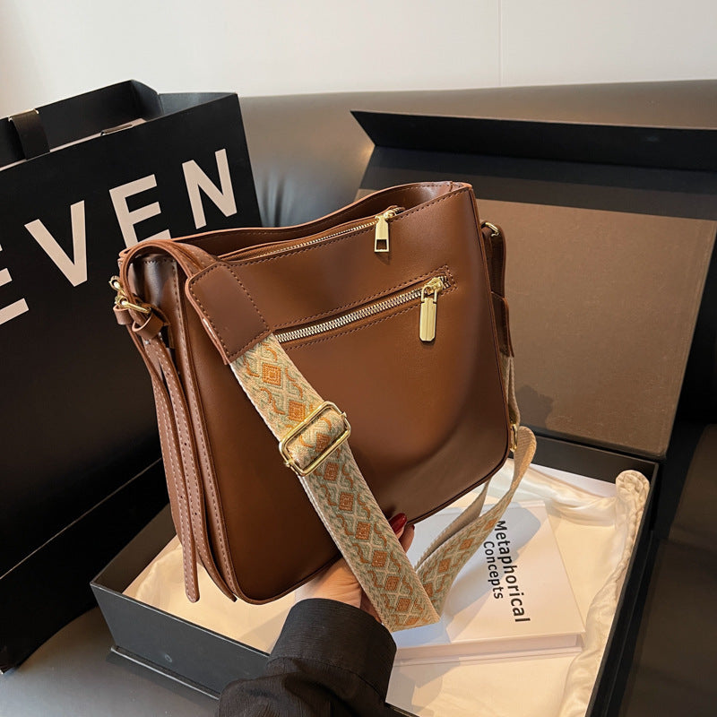 Women's Bucket Bag: Fashionable & Soft Leather Handbag Fashion Soft Leather Bucket Bag For Wome | Ectron Online