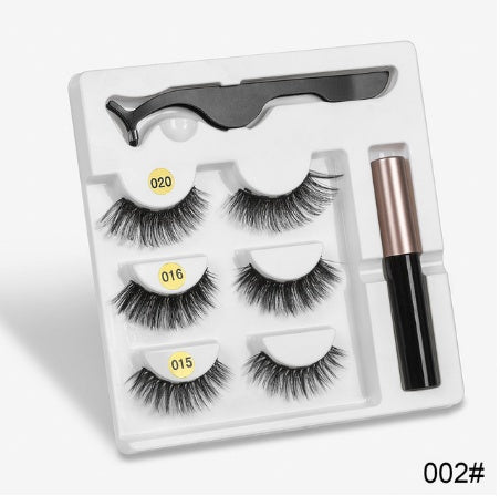 A Pair Of False Eyelashes With Magnets In Fashion A Pair Of False Eyelashes With Magnets I | Ectron Online